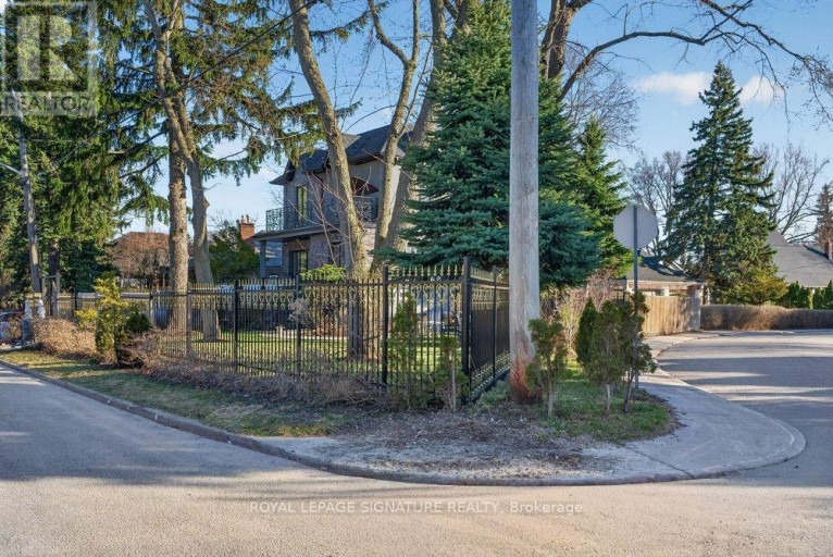 32 CLIFFCREST DRIVE, Toronto (Cliffcrest), Ontario, M1M2K2