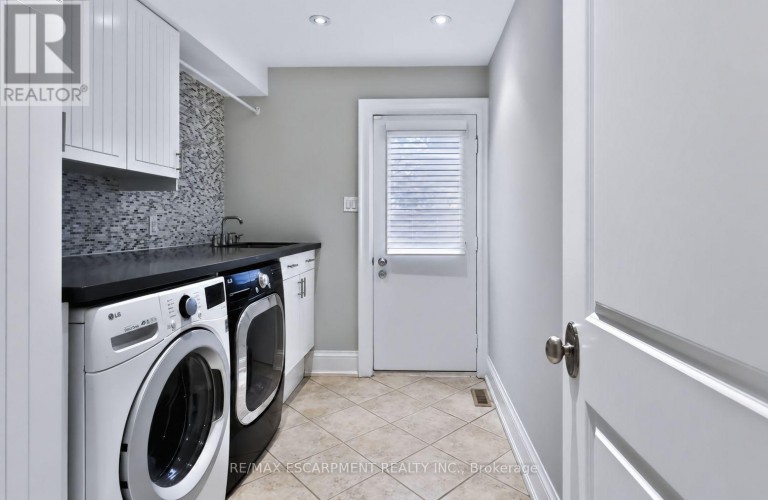 1470 CRESCENT ROAD, Mississauga (Lorne Park), Ontario, L5H1P6
