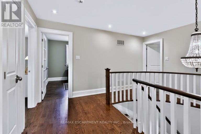 1470 CRESCENT ROAD, Mississauga (Lorne Park), Ontario, L5H1P6