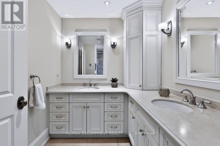 1470 CRESCENT ROAD, Mississauga (Lorne Park), Ontario, L5H1P6