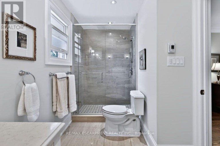 1470 CRESCENT ROAD, Mississauga (Lorne Park), Ontario, L5H1P6