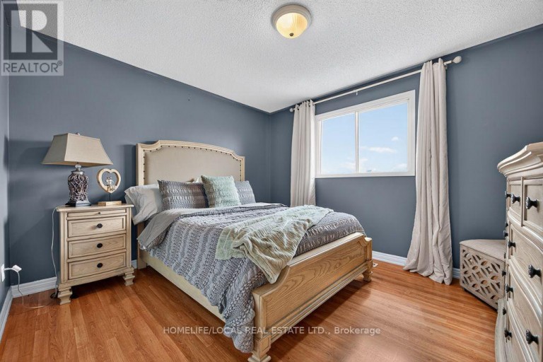 4 MARTINDALE CRESCENT, Brampton (Brampton West), Ontario, L6X2T9