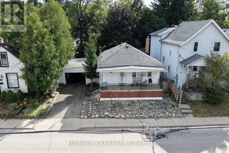 127 WHITNEY AVENUE, Hamilton (Ainslie Wood), Ontario, L8S2G6