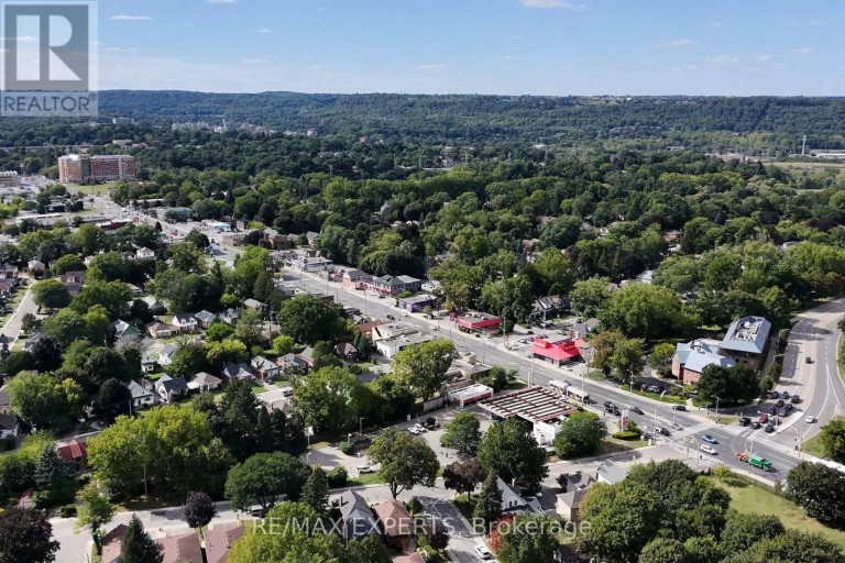 127 WHITNEY AVENUE, Hamilton (Ainslie Wood), Ontario, L8S2G6