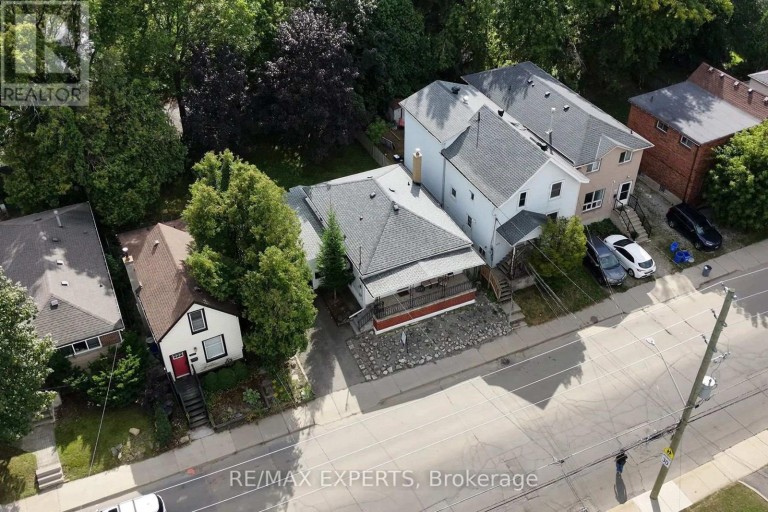 127 WHITNEY AVENUE, Hamilton (Ainslie Wood), Ontario, L8S2G6