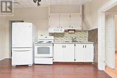 69 STANLEY STREET Brantford Ontario photo 21