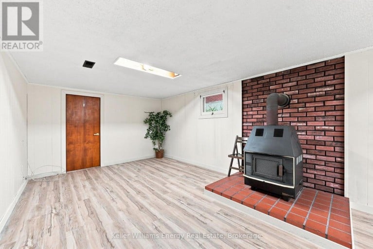 410 GRANDVIEW STREET S, Oshawa (Donevan), Ontario, L1H7C8