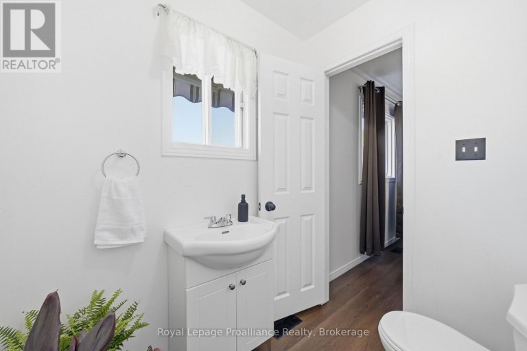 13 FORESTER DRIVE, Quinte West (Sidney Ward), Ontario, K0K2C0
