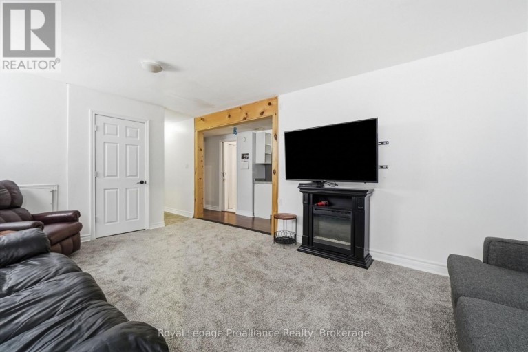 13 FORESTER DRIVE, Quinte West (Sidney Ward), Ontario, K0K2C0