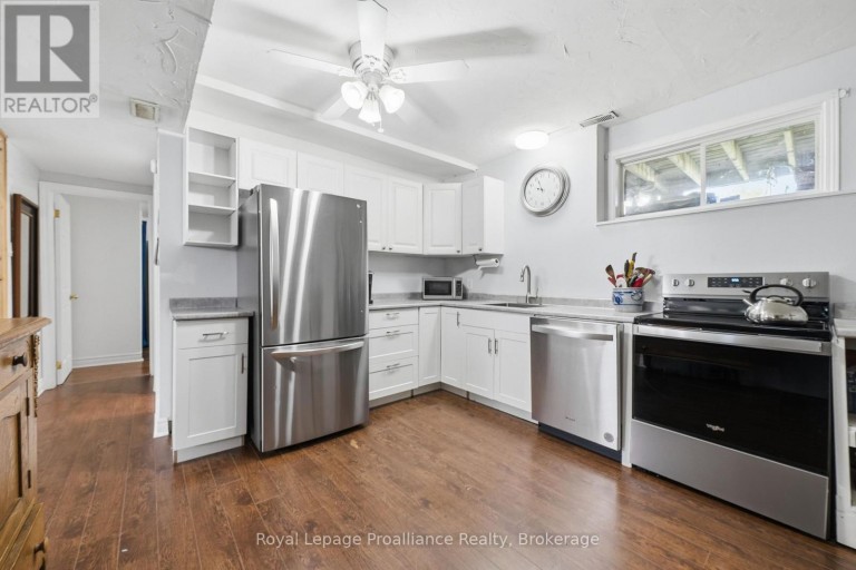 13 FORESTER DRIVE, Quinte West (Sidney Ward), Ontario, K0K2C0