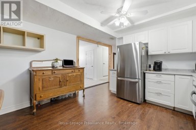 13 FORESTER DRIVE Quinte West (Sidney Ward) Ontario photo 32