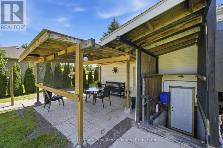13 FORESTER DRIVE, Quinte West (Sidney Ward), Ontario, K0K2C0