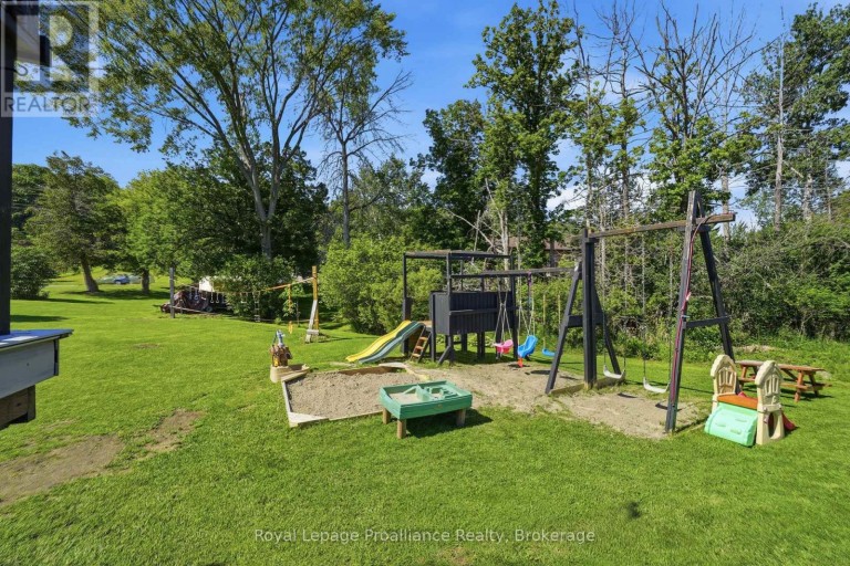 13 FORESTER DRIVE, Quinte West (Sidney Ward), Ontario, K0K2C0