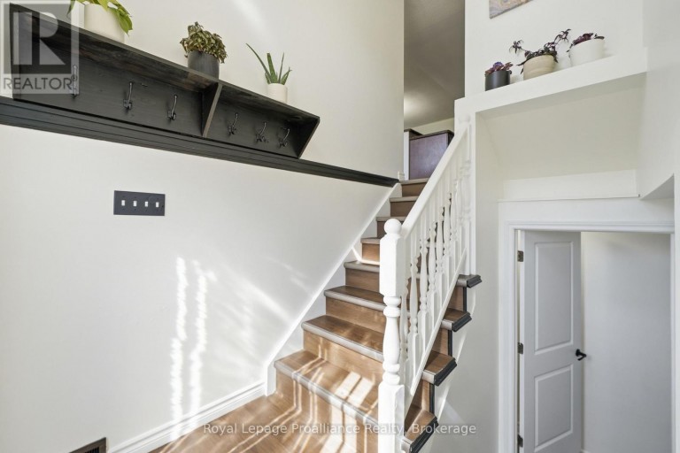 13 FORESTER DRIVE, Quinte West (Sidney Ward), Ontario, K0K2C0
