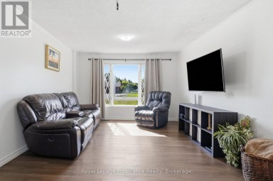 13 FORESTER DRIVE Quinte West (Sidney Ward) Ontario photo 8