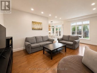 378 WHISKER STREET London North (North B) Ontario photo 2