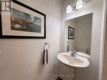378 WHISKER STREET London North (North B) Ontario photo 21