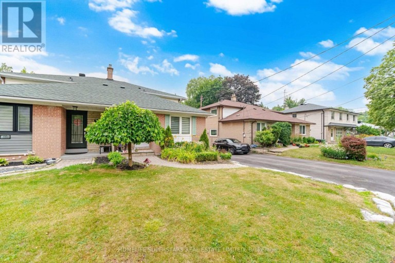 334 WOODSWORTH ROAD, Toronto (St. Andrew-Windfields), Ontario, M2L2T6