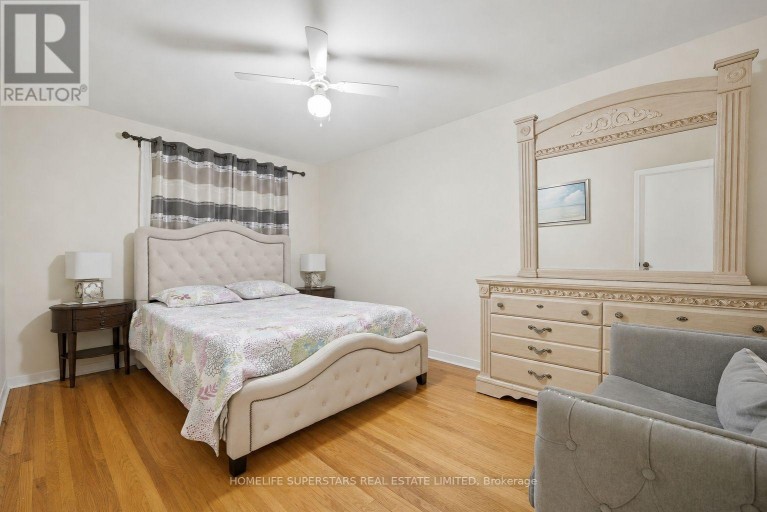 334 WOODSWORTH ROAD, Toronto (St. Andrew-Windfields), Ontario, M2L2T6