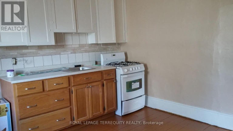 51 NASSAU STREET, Oshawa (Vanier), Ontario, L1J4A3