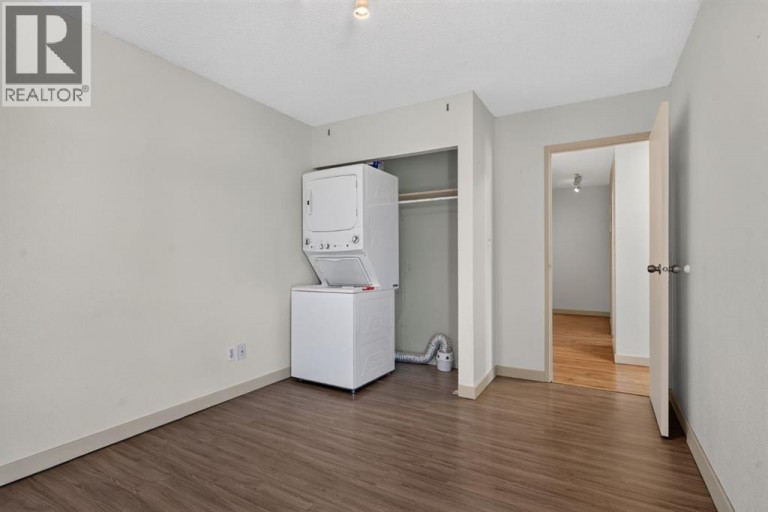 202, 809 4 Street NE, Calgary, Alberta, T2E3S9