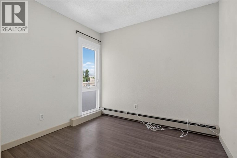 202, 809 4 Street NE, Calgary, Alberta, T2E3S9