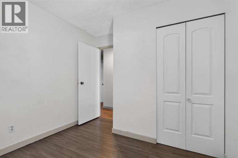 202, 809 4 Street NE, Calgary, Alberta, T2E3S9