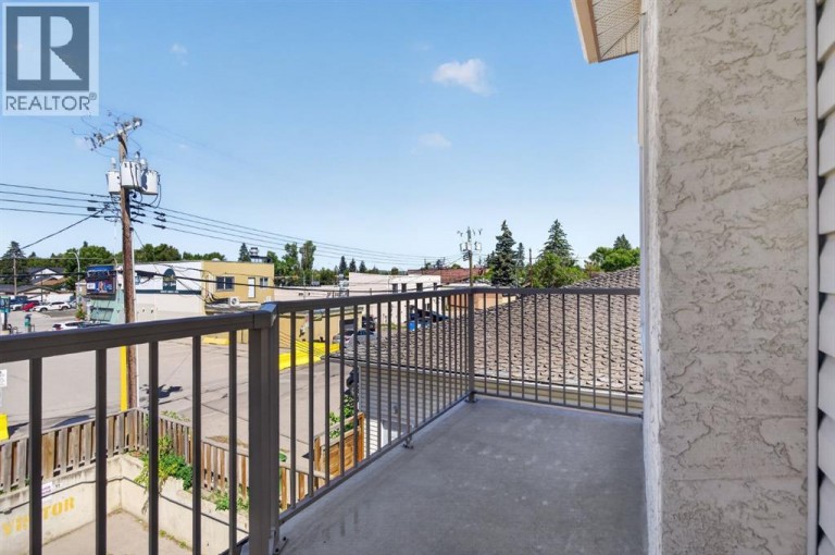 202, 809 4 Street NE, Calgary, Alberta, T2E3S9