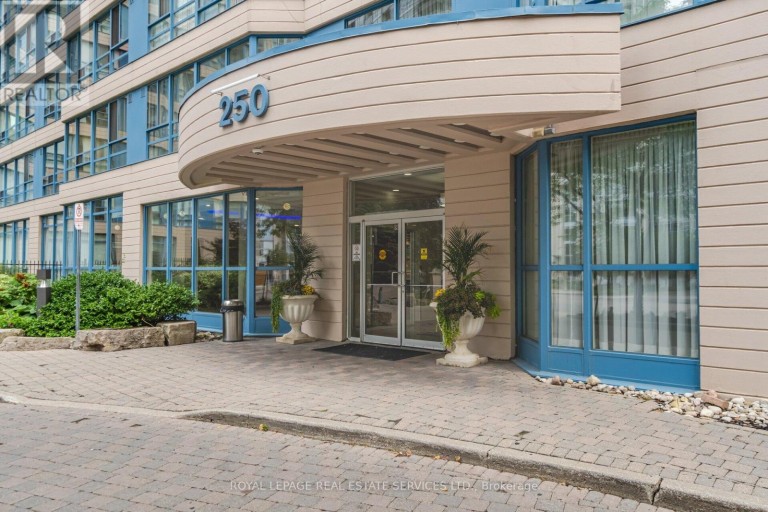 PH05 - 250 WEBB DRIVE, Mississauga (City Centre), Ontario, L5B3Z4