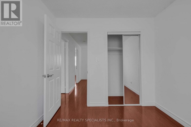 11 - 3525 BRANDON GATE DRIVE, Mississauga (Malton), Ontario, L4T3M3