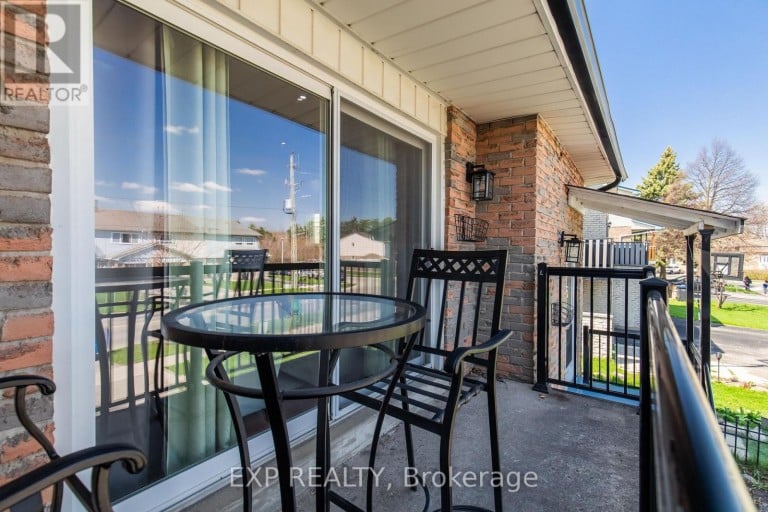 88 ENGLISH STREET, Brampton (Brampton West), Ontario, L6X2P6