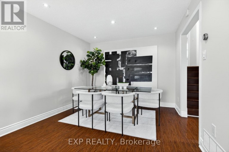 88 ENGLISH STREET, Brampton (Brampton West), Ontario, L6X2P6