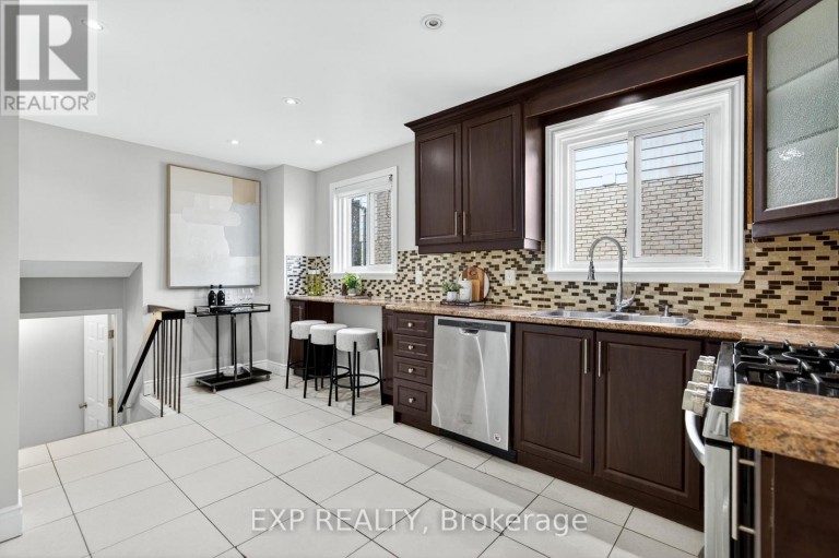 88 ENGLISH STREET, Brampton (Brampton West), Ontario, L6X2P6