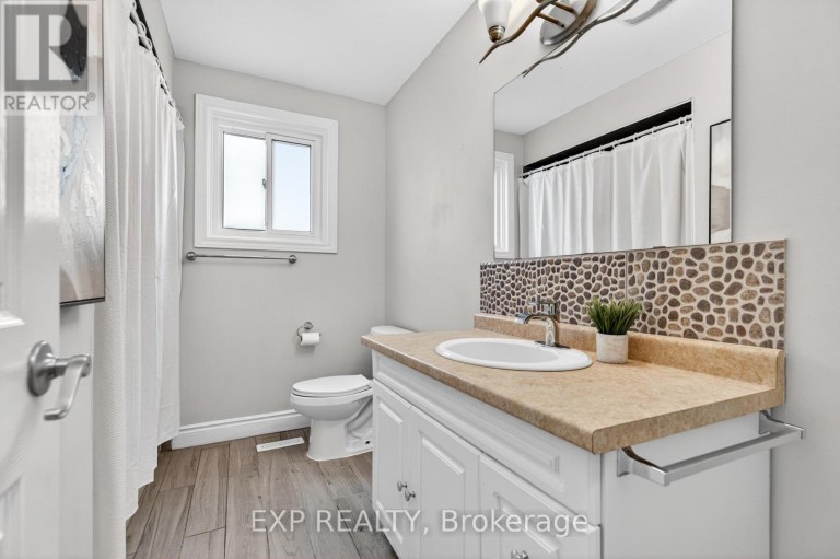 88 ENGLISH STREET, Brampton (Brampton West), Ontario, L6X2P6