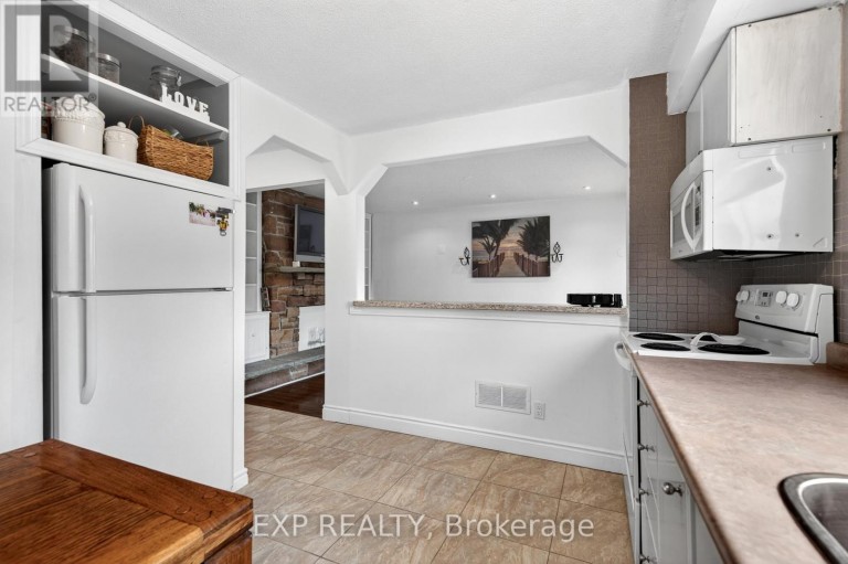 88 ENGLISH STREET, Brampton (Brampton West), Ontario, L6X2P6