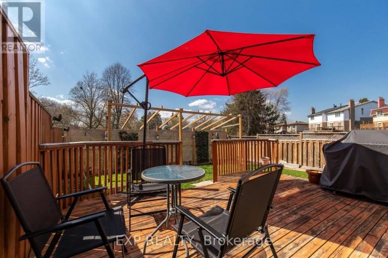 88 ENGLISH STREET, Brampton (Brampton West), Ontario, L6X2P6