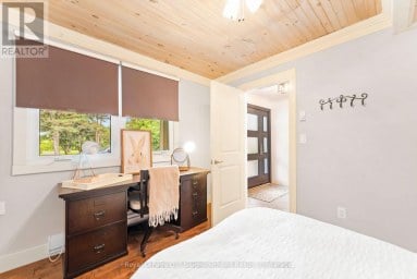 121 CEDAR CREST BEACH ROAD Clarington (Bowmanville) Ontario photo 27