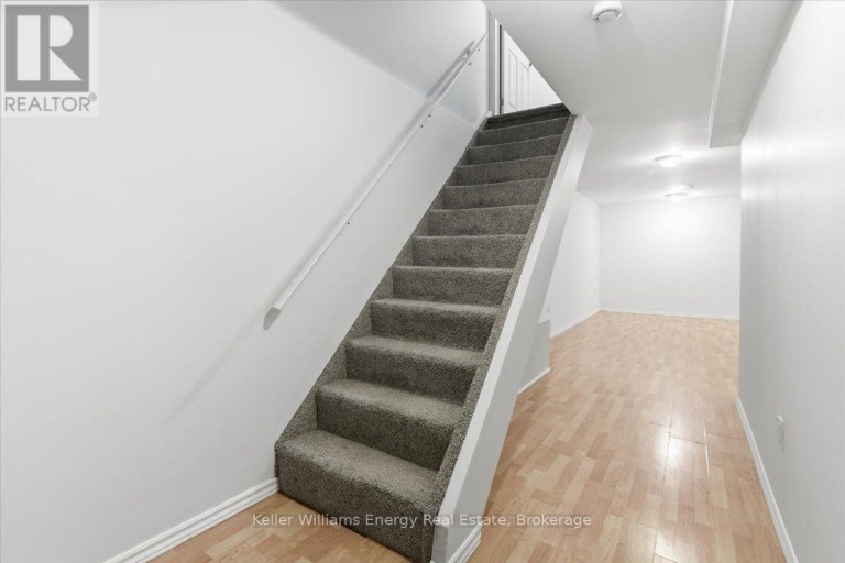 81 - 909 BURNS STREET W, Whitby (Lynde Creek), Ontario, L1N6J5