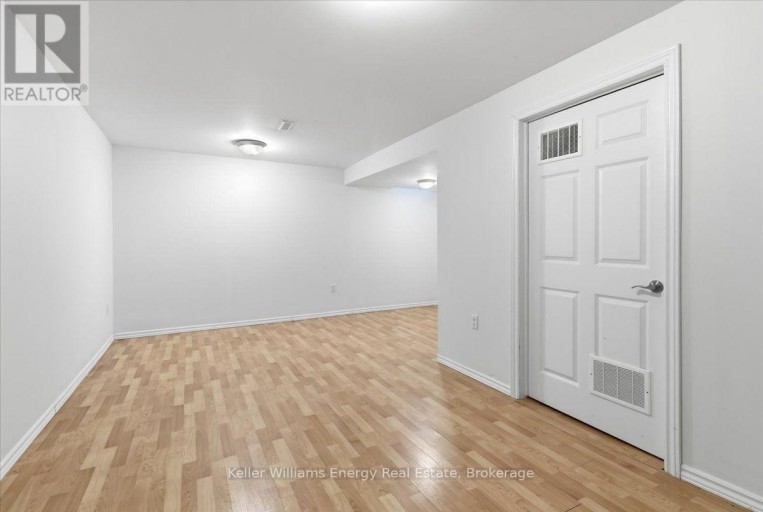81 - 909 BURNS STREET W, Whitby (Lynde Creek), Ontario, L1N6J5