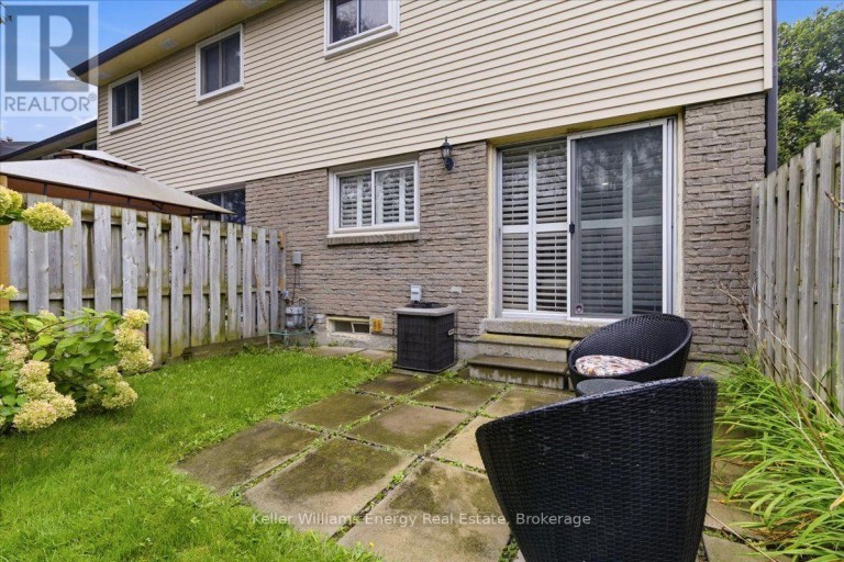 81 - 909 BURNS STREET W, Whitby (Lynde Creek), Ontario, L1N6J5