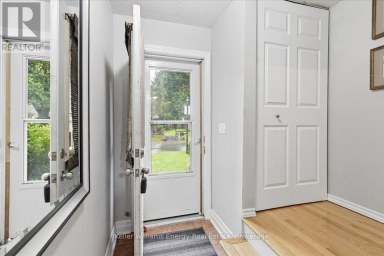 81 - 909 BURNS STREET W Whitby (Lynde Creek) Ontario photo 5