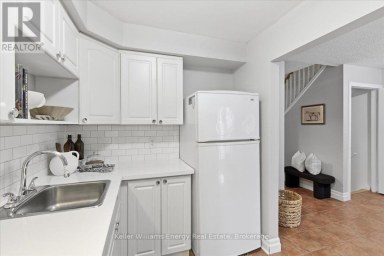 81 - 909 BURNS STREET W Whitby (Lynde Creek) Ontario photo 9