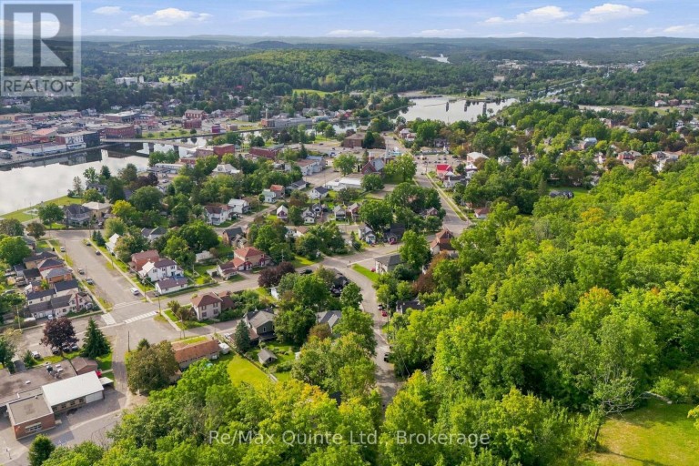 94 MAPLE STREET, Trent Hills (Campbellford), Ontario, K0K1L0