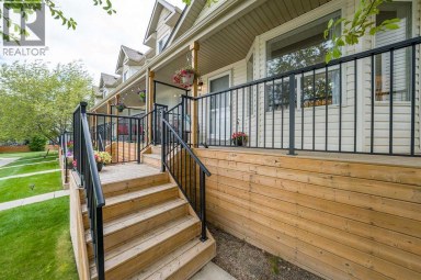 73 Hidden Valley Villas NW Calgary Alberta photo 3