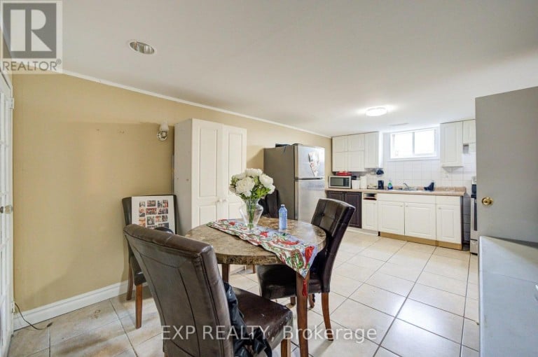 608 RUPERT AVENUE, Whitchurch-Stouffville (Stouffville), Ontario, L4A1W1