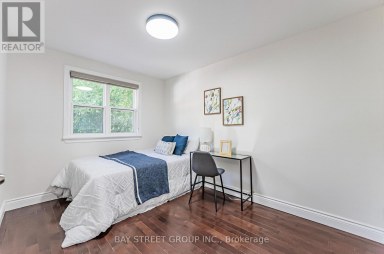 52 GLEN CAMERON ROAD Markham (Thornhill) Ontario photo 15