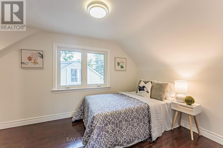 52 GLEN CAMERON ROAD, Markham (Thornhill), Ontario, L3T1P6