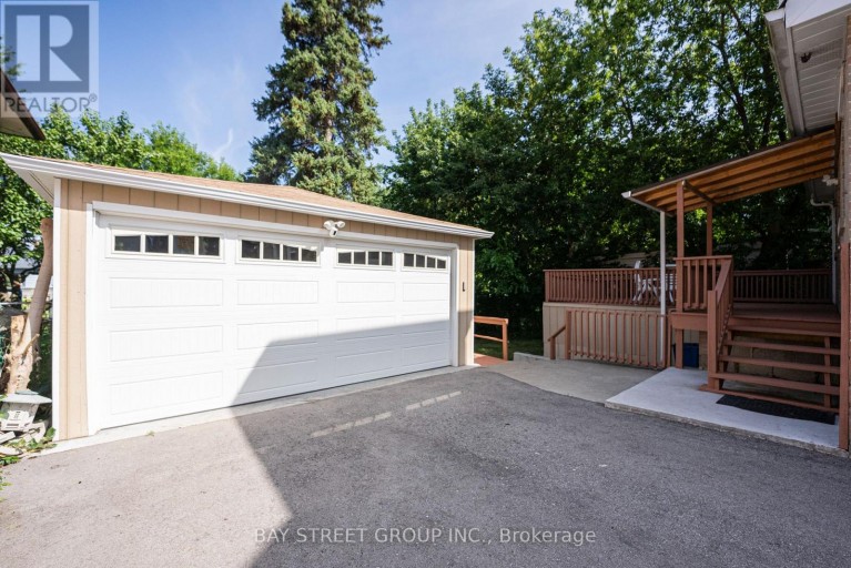 52 GLEN CAMERON ROAD, Markham (Thornhill), Ontario, L3T1P6