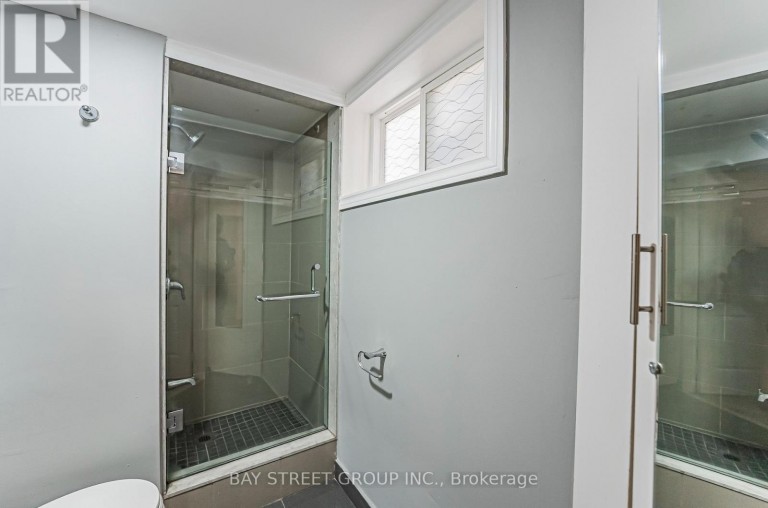 52 GLEN CAMERON ROAD, Markham (Thornhill), Ontario, L3T1P6