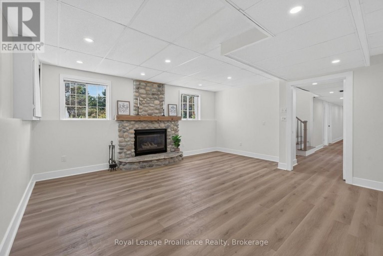 3561 VIENNA CRESCENT, Frontenac (Frontenac South), Ontario, K0H1M0